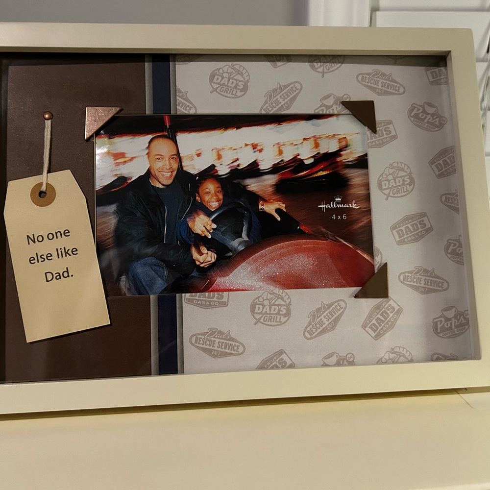 Hallmark “No one else like Dad” Picture Frame